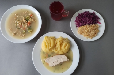 Obiad dieta z ograniczeniem łatwo przyswajalnych węglowodanów