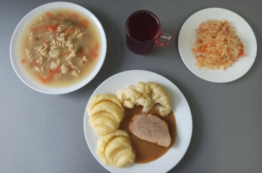 Obiad dieta z ograniczeniem łatwo przyswajalnych węglowodanów