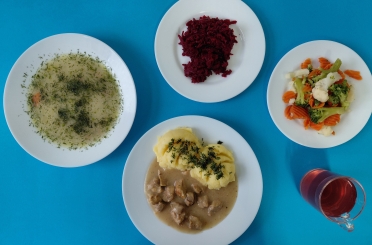 Obiad dieta z ograniczeniem łatwo przyswajalnych węglowodanów