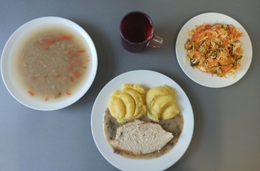 Obiad dieta z ograniczeniem łatwo przyswajalnych węglowodanów