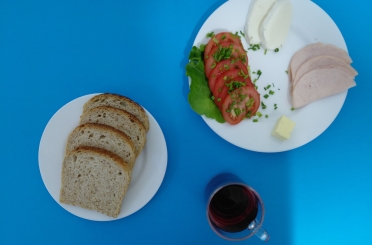 Śniadanie dieta z ograniczeniem łatwo przyswajalnych węglowodanów