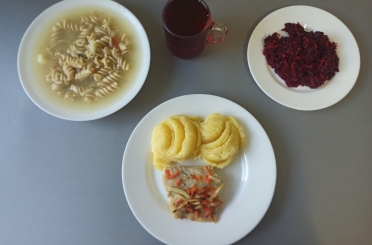 Obiad dieta z ograniczeniem łatwo przyswajalnych węglowodanów