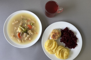 Obiad dieta z ograniczeniem łatwo przyswajalnych węglowodanów