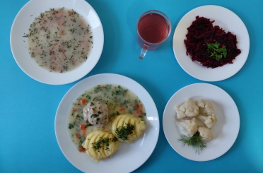 Obiad dieta z ograniczeniem łatwo przyswajalnych węglowodanów