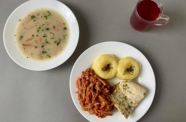Obiad dieta z ograniczeniem łatwo przyswajalnych węglowodanów