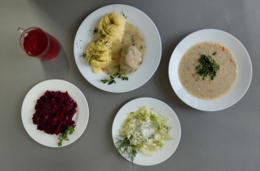 Obiad dieta z ograniczeniem łatwo przyswajalnych węglowodanów