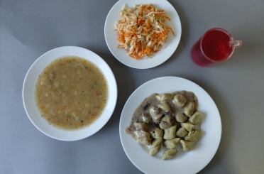 Obiad dieta z ograniczeniem łatwo przyswajalnych węglowodanów