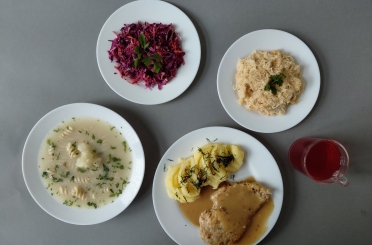 Obiad dieta z ograniczeniem łatwo przyswajalnych węglowodanów