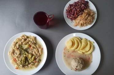 Obiad dieta z ograniczeniem łatwo przyswajalnych węglowodanów