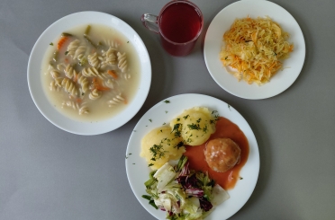 Obiad dieta z ograniczeniem łatwo przyswajalnych węglowodanów